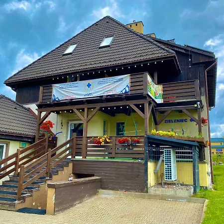 Osrodek Szkoleniowo Wypoczynkowy Gopr Affittacamere 3*